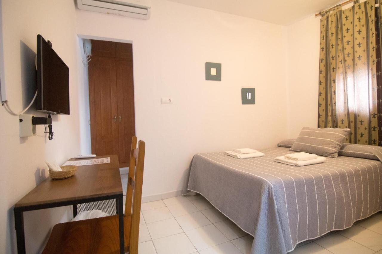 Ochomin Hostel San Martin del Tesorillo Bagian luar foto