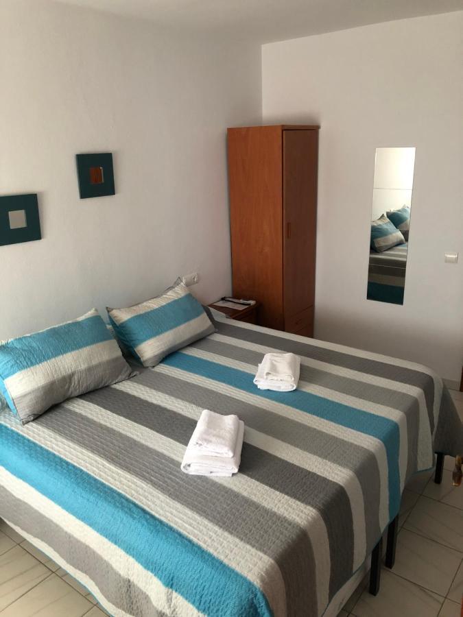 Ochomin Hostel San Martin del Tesorillo Bagian luar foto