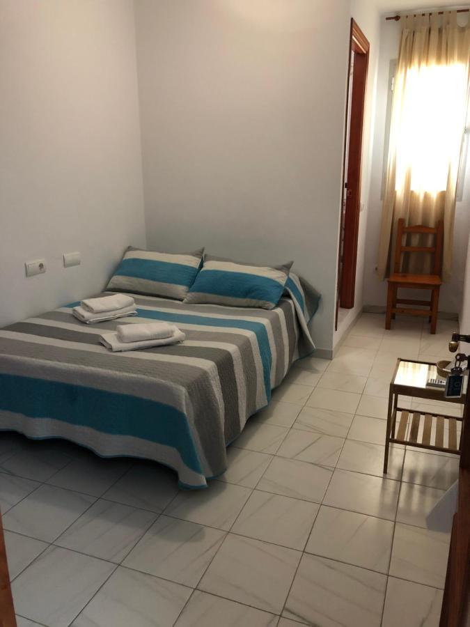 Ochomin Hostel San Martin del Tesorillo Bagian luar foto
