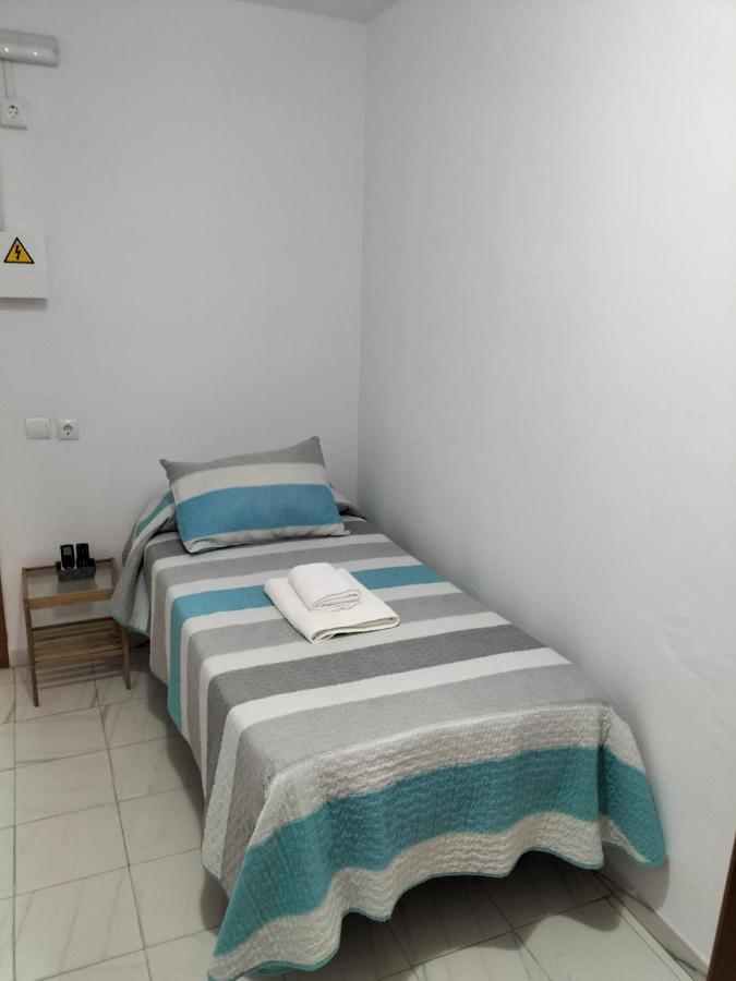 Ochomin Hostel San Martin del Tesorillo Bagian luar foto