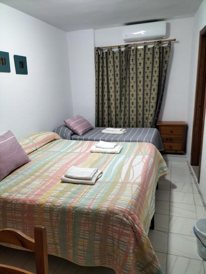 Ochomin Hostel San Martin del Tesorillo Bagian luar foto