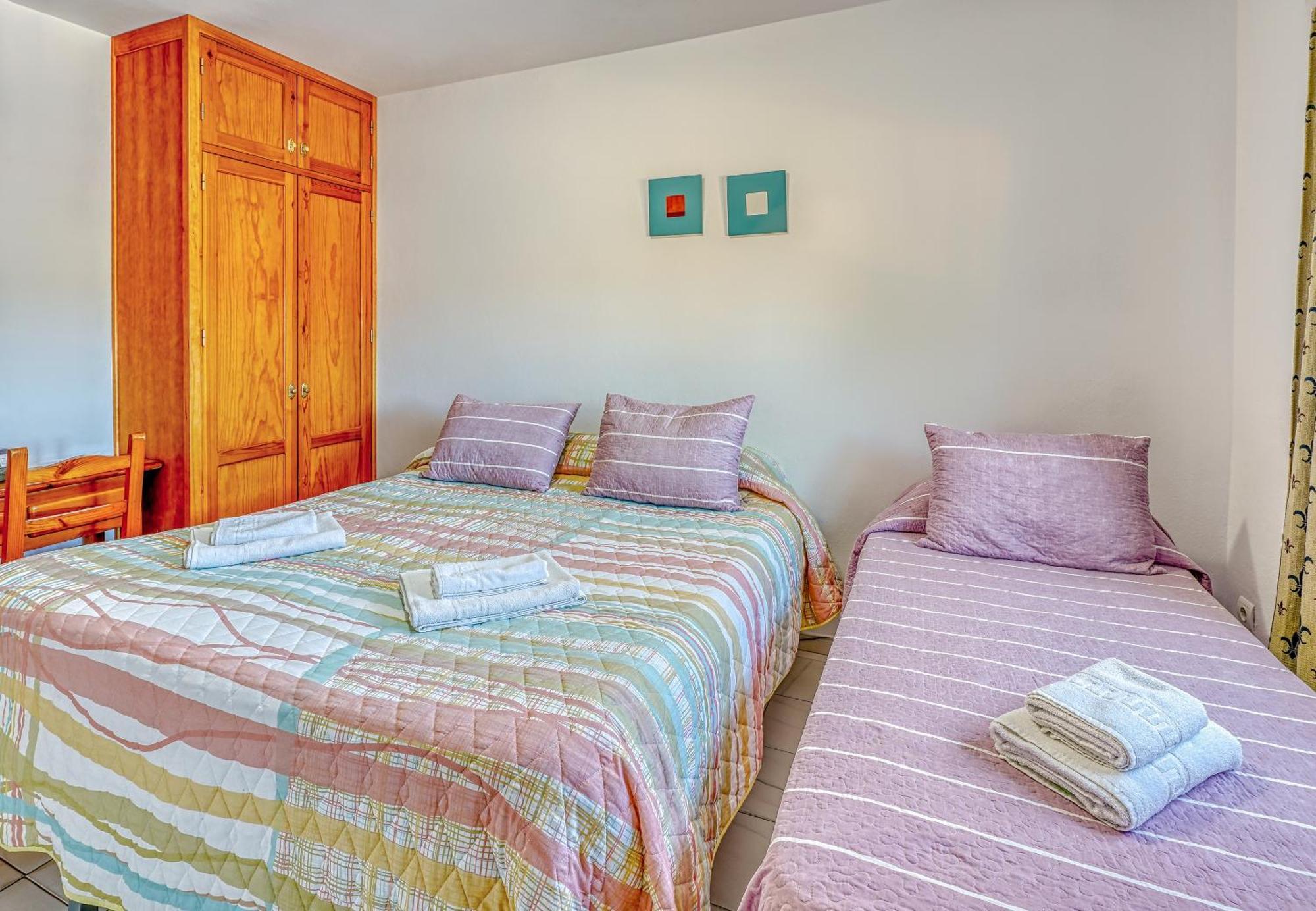 Ochomin Hostel San Martin del Tesorillo Bagian luar foto