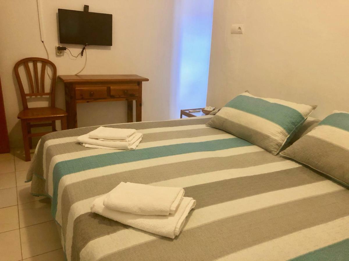 Ochomin Hostel San Martin del Tesorillo Bagian luar foto