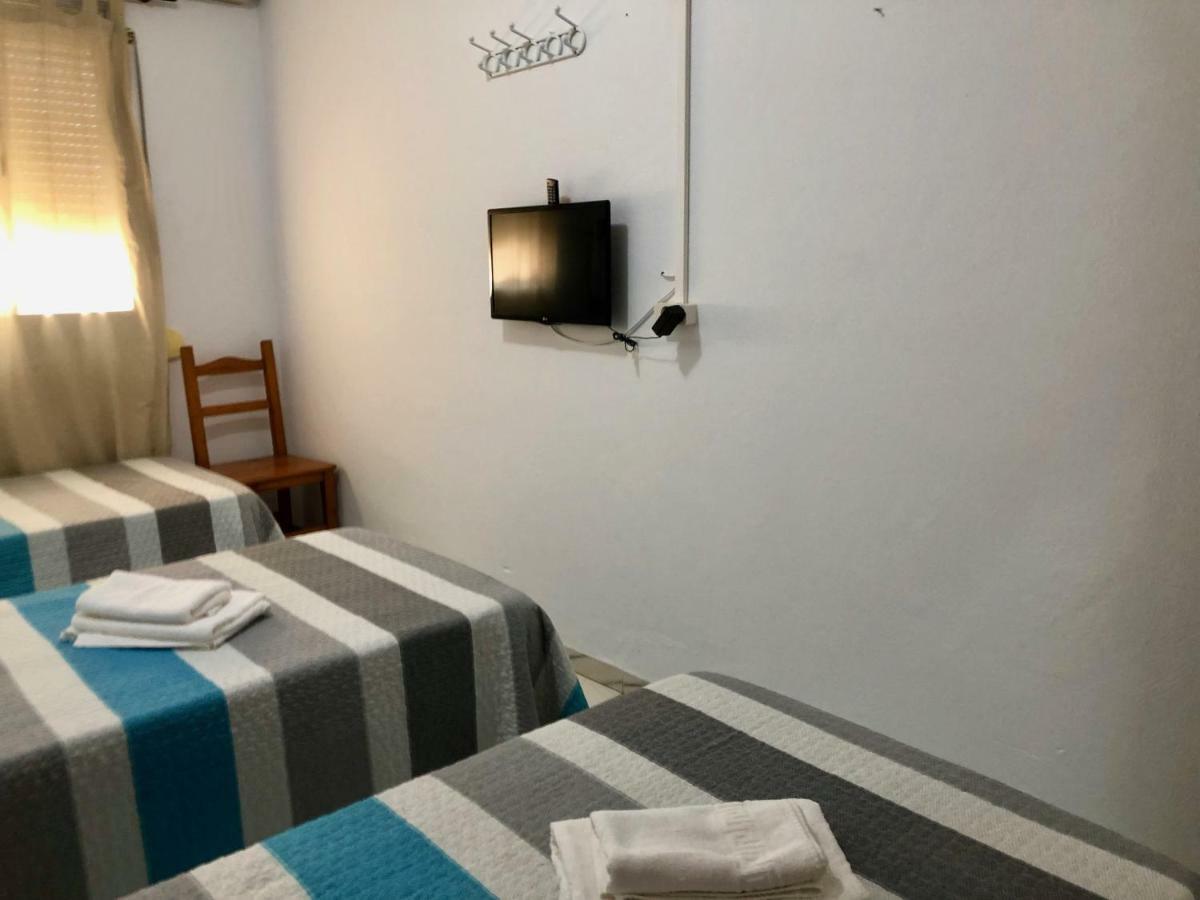 Ochomin Hostel San Martin del Tesorillo Bagian luar foto