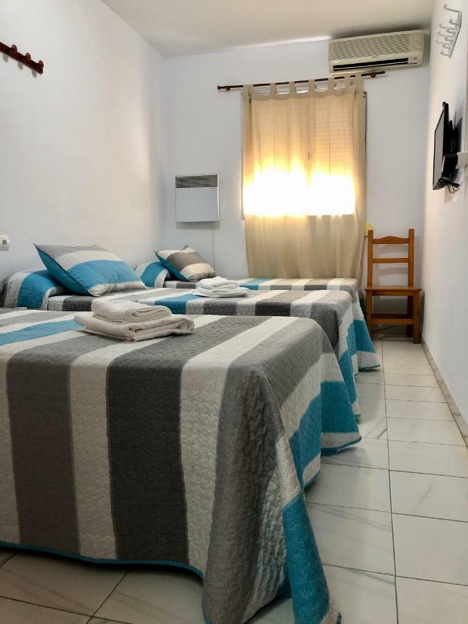 Ochomin Hostel San Martin del Tesorillo Bagian luar foto