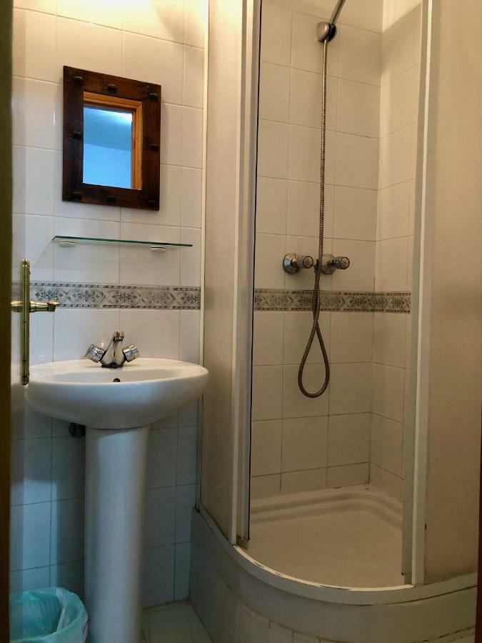 Ochomin Hostel San Martin del Tesorillo Bagian luar foto